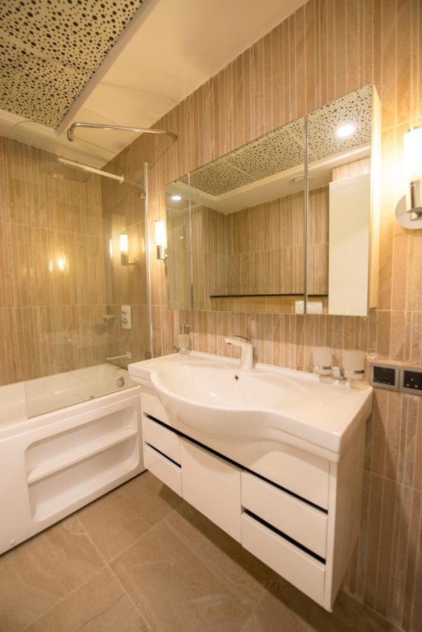 Centaurus Hotel Suites Islamabad Bagian luar foto