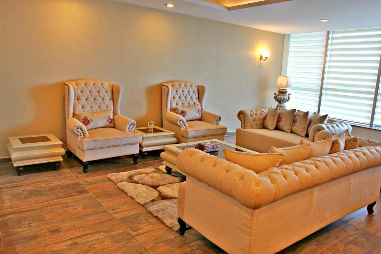 Centaurus Hotel Suites Islamabad Bagian luar foto