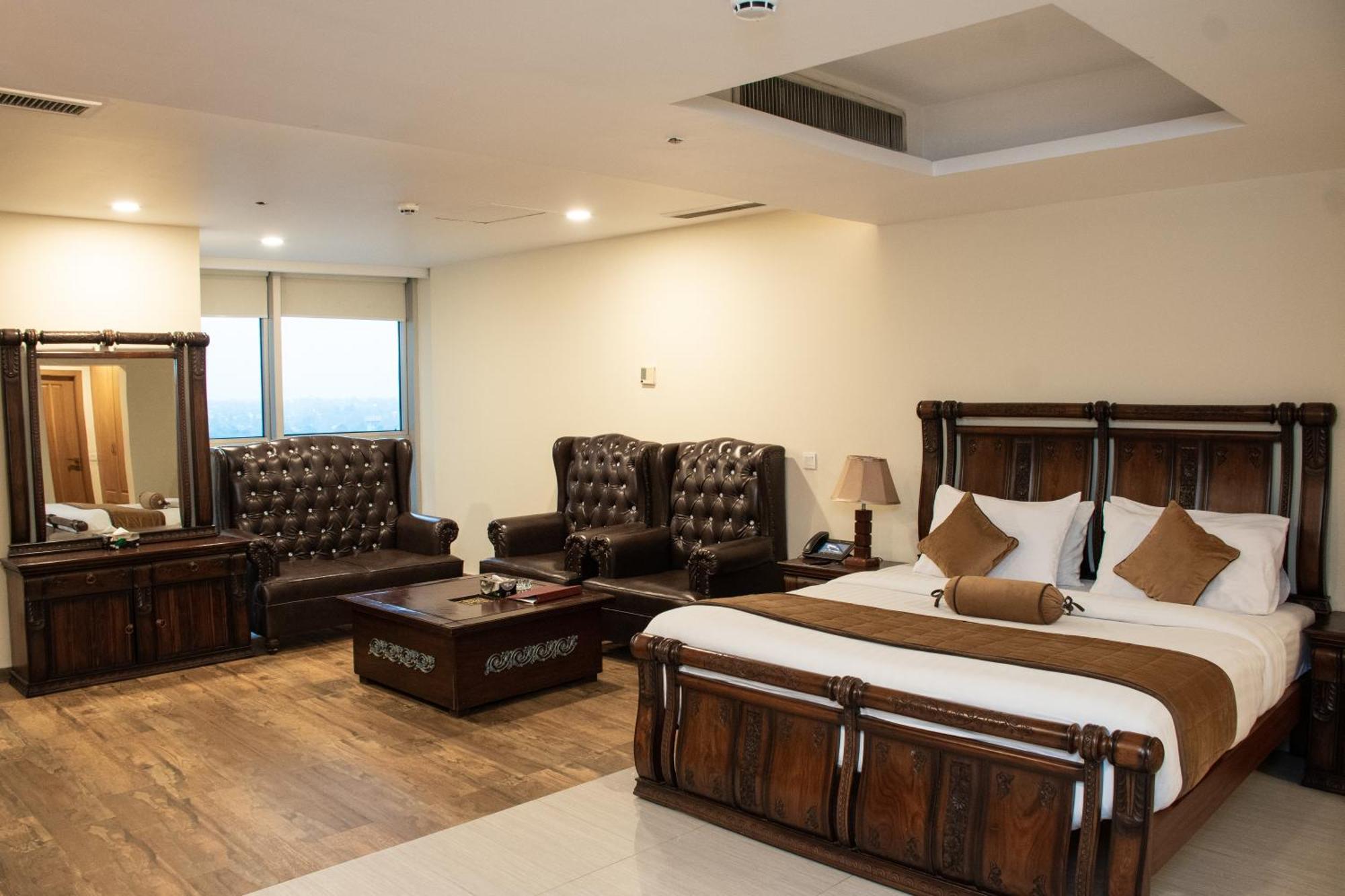 Centaurus Hotel Suites Islamabad Bagian luar foto