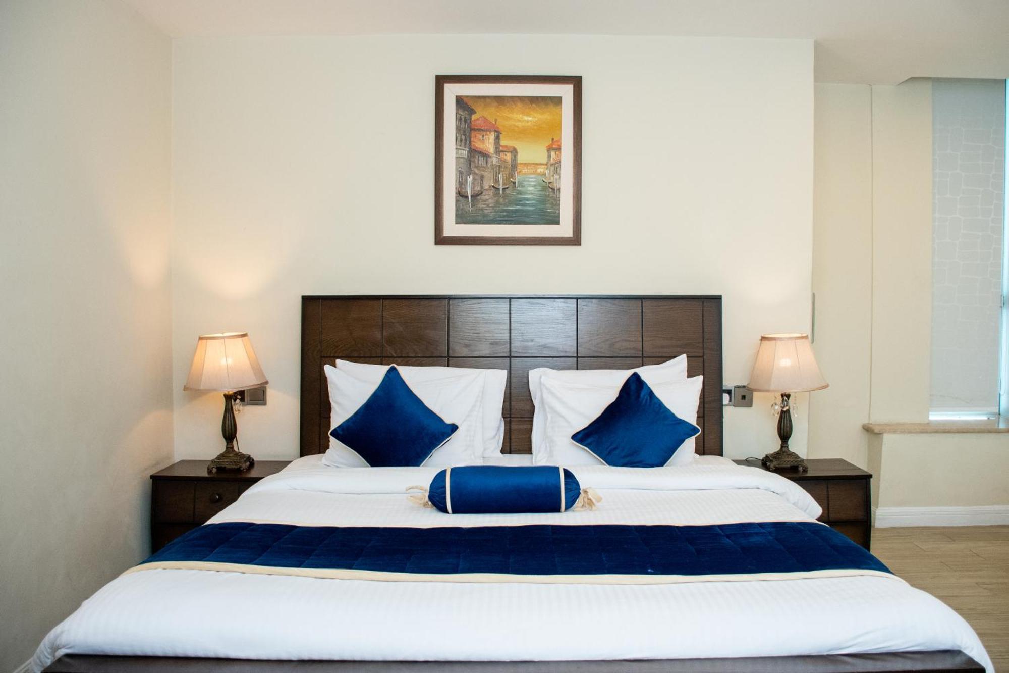 Centaurus Hotel Suites Islamabad Bagian luar foto