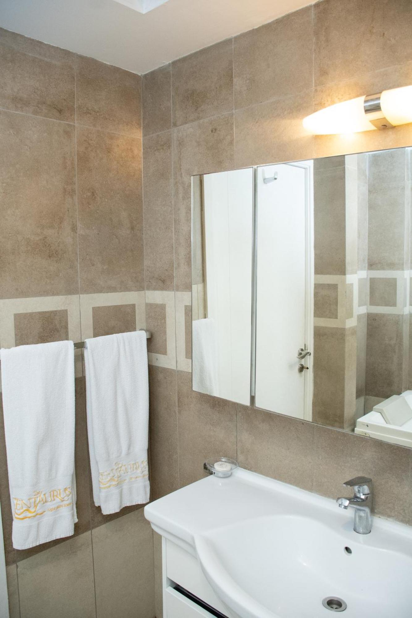Centaurus Hotel Suites Islamabad Bagian luar foto